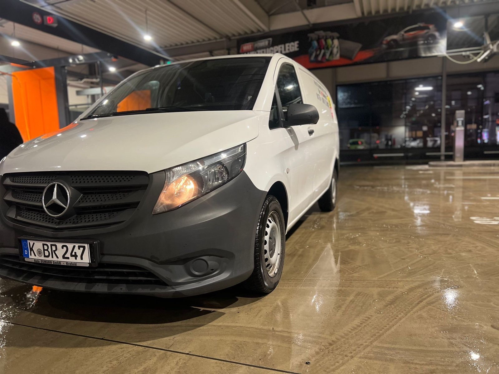 Mercedes Vito 111
